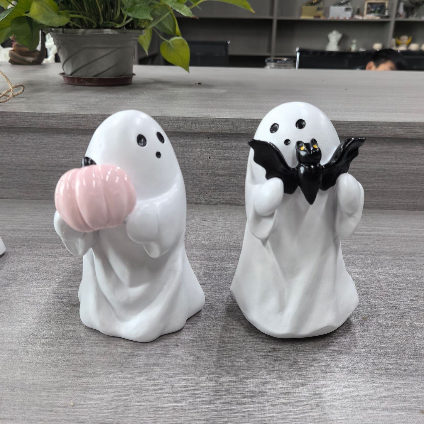 Final 3 Hours: 60% OFF Must-Have Halloween Ghost Figurine – Spooky & Funny Resin Decor, Limited Time Deal!